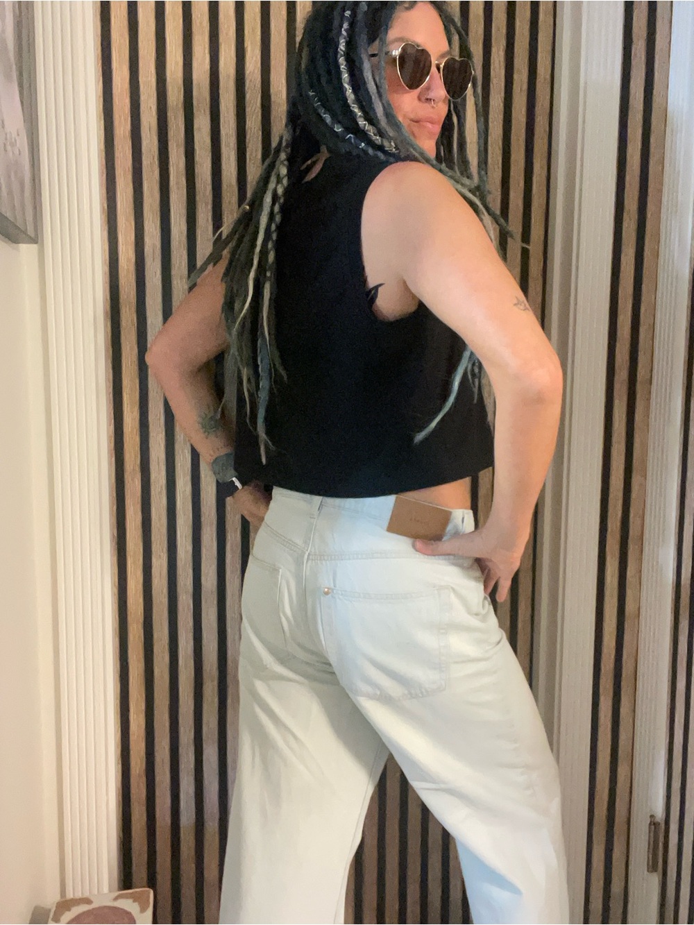 H&M Ultra Light Wash High Rise Baggy Jeans - Picture 2 of 6